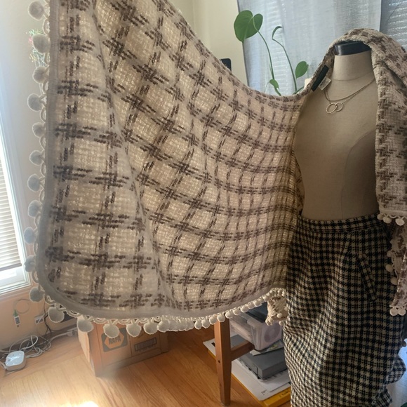 Luxe shawl - Picture 3 of 4